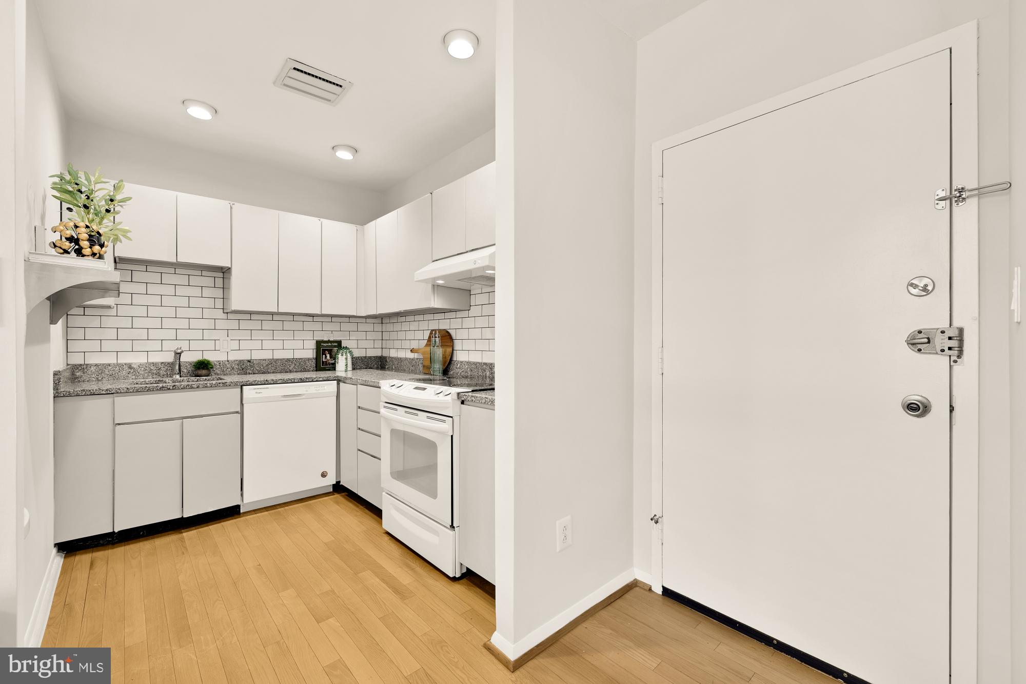 1741 T St NW #303