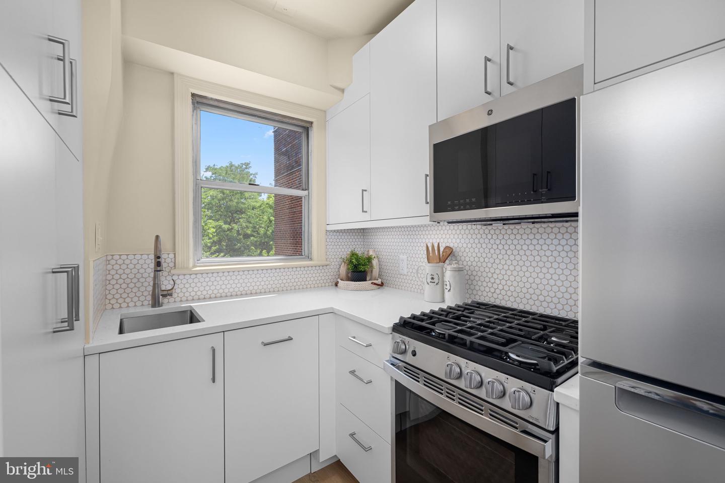 2500 Q St NW #410