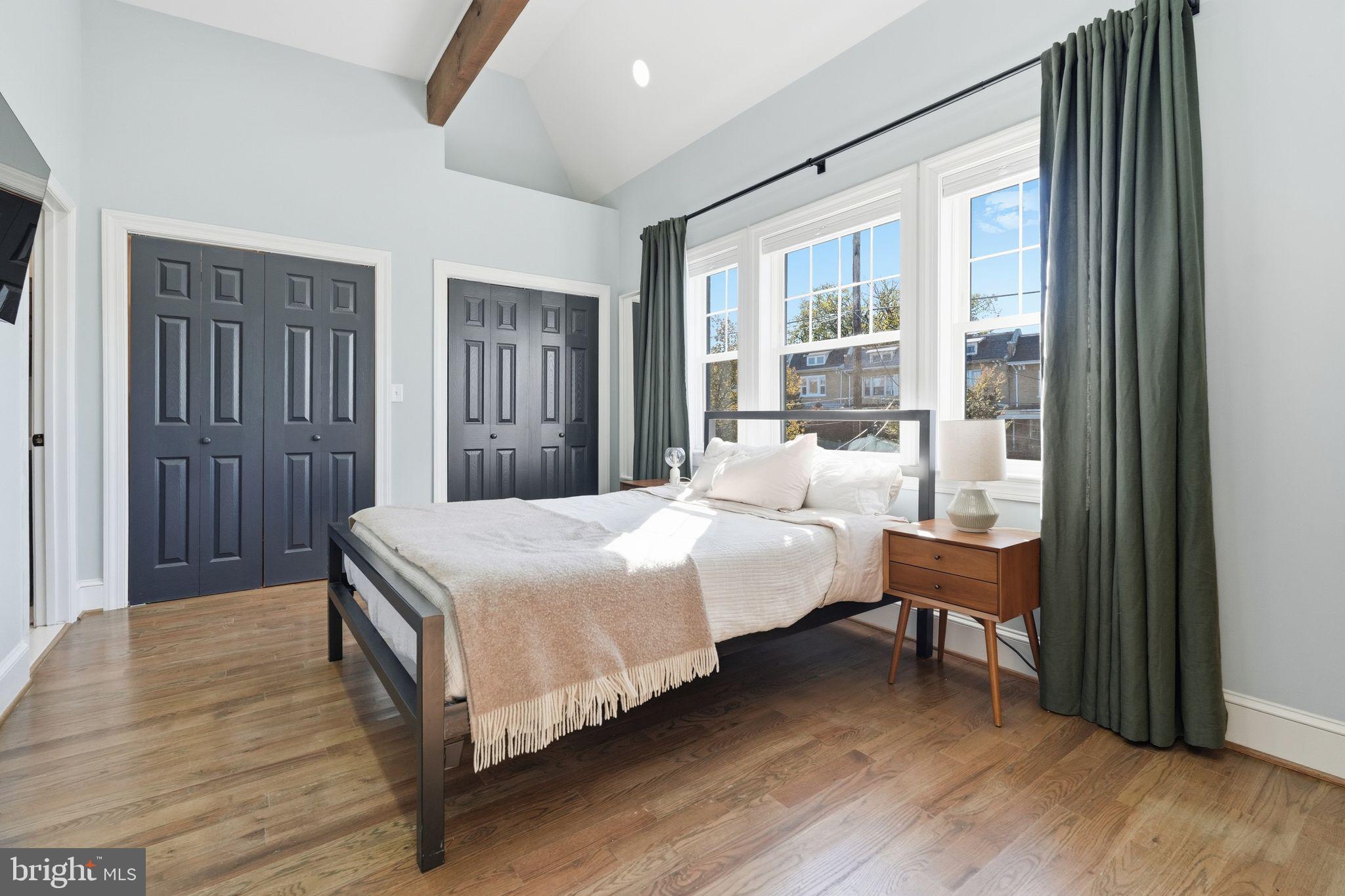 421 FARRAGUT STREET NW