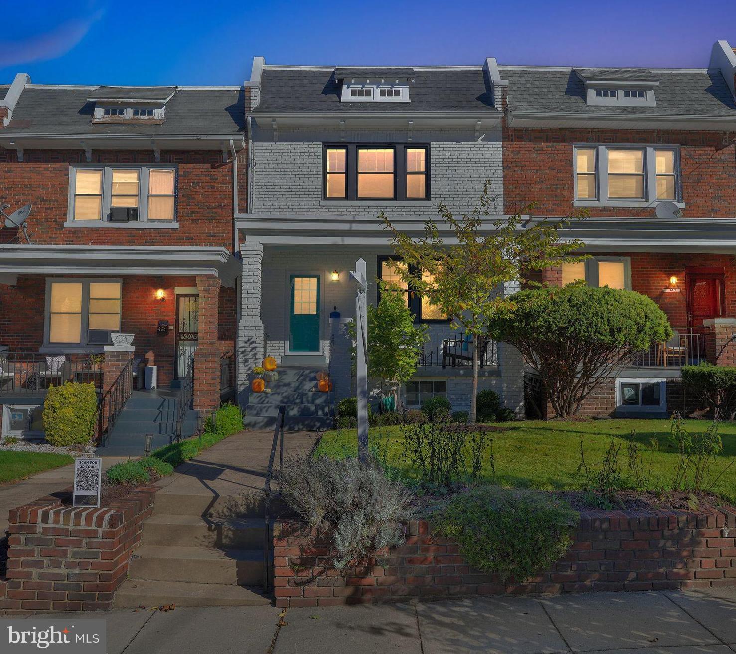 421 FARRAGUT STREET NW