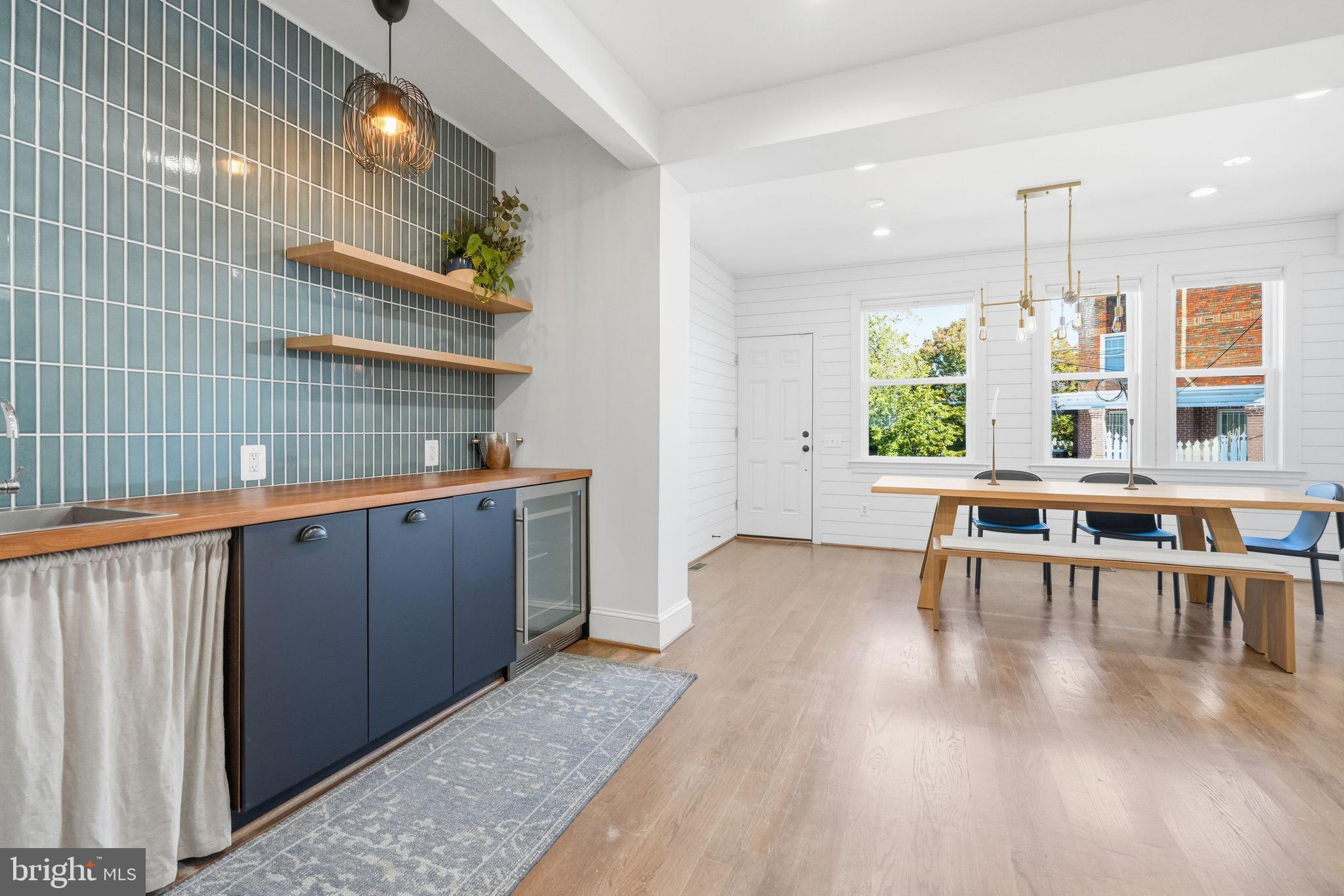 421 FARRAGUT STREET NW