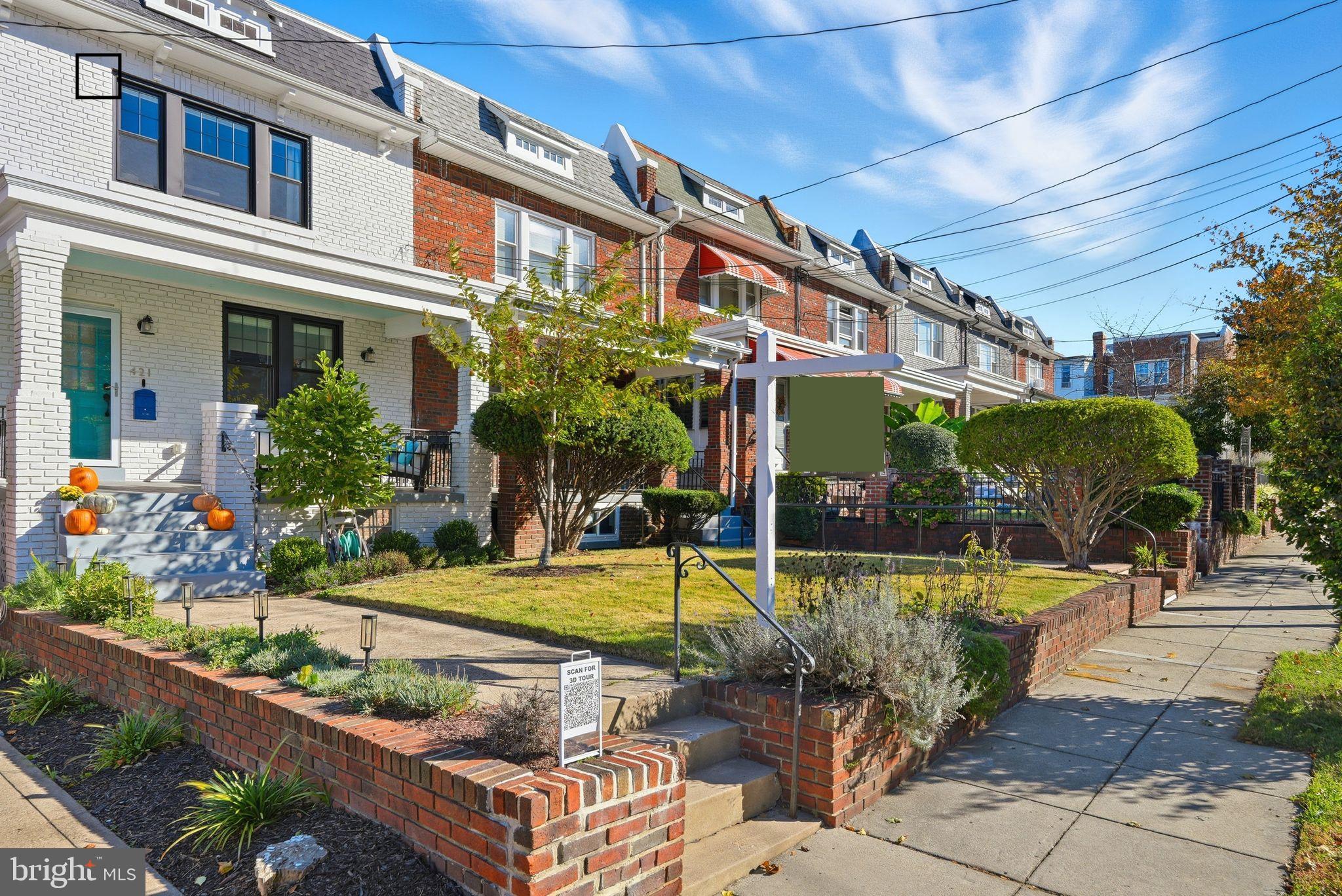 421 FARRAGUT STREET NW