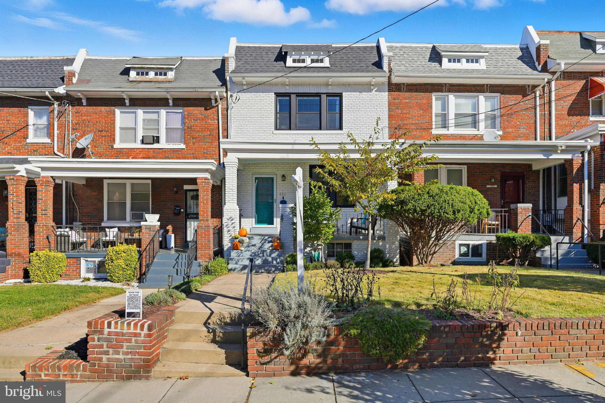 421 FARRAGUT STREET NW