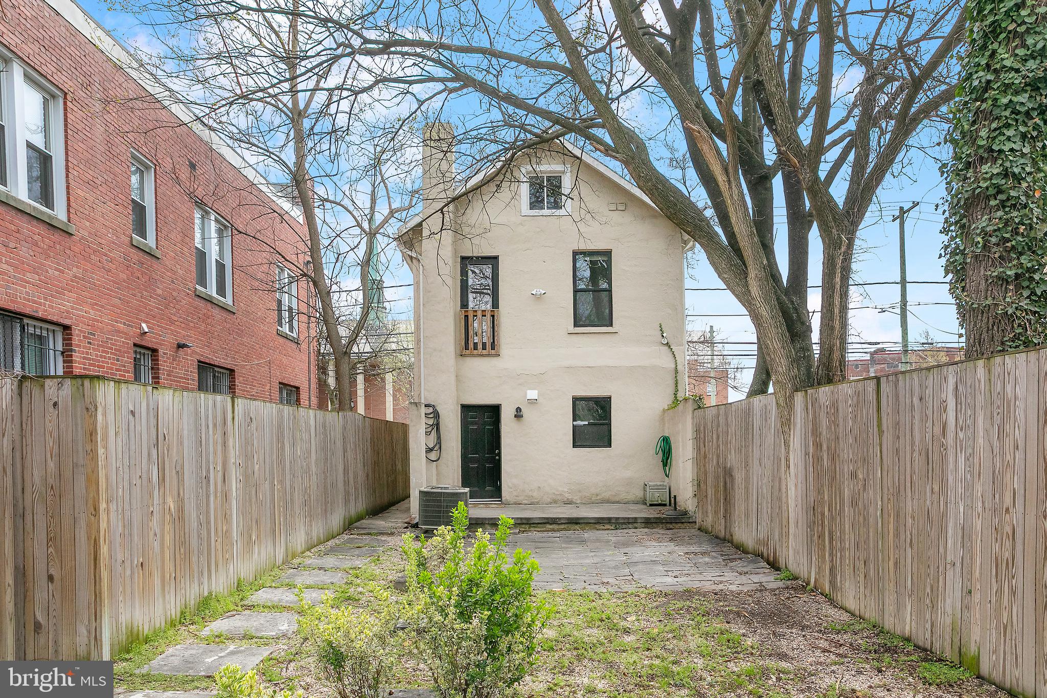 612 ALABAMA AVENUE SE