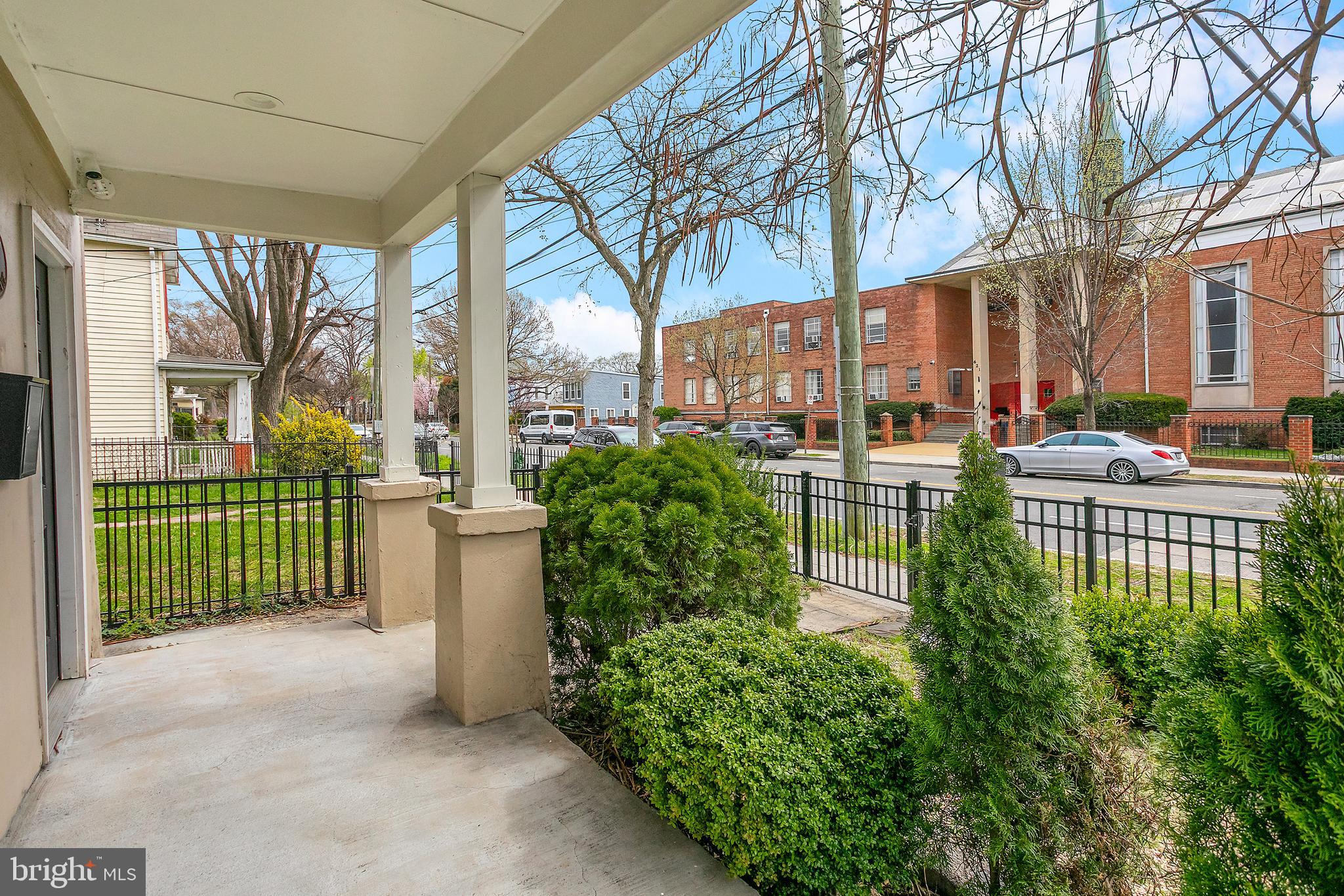 612 ALABAMA AVENUE SE