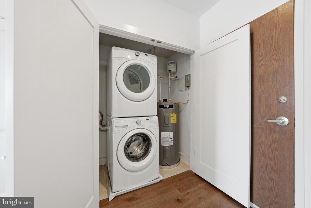 2337 CHAMPLAIN STREET NW Unit: 305