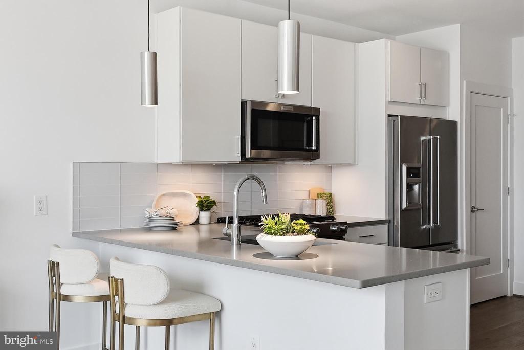 2337 CHAMPLAIN STREET NW Unit: 305