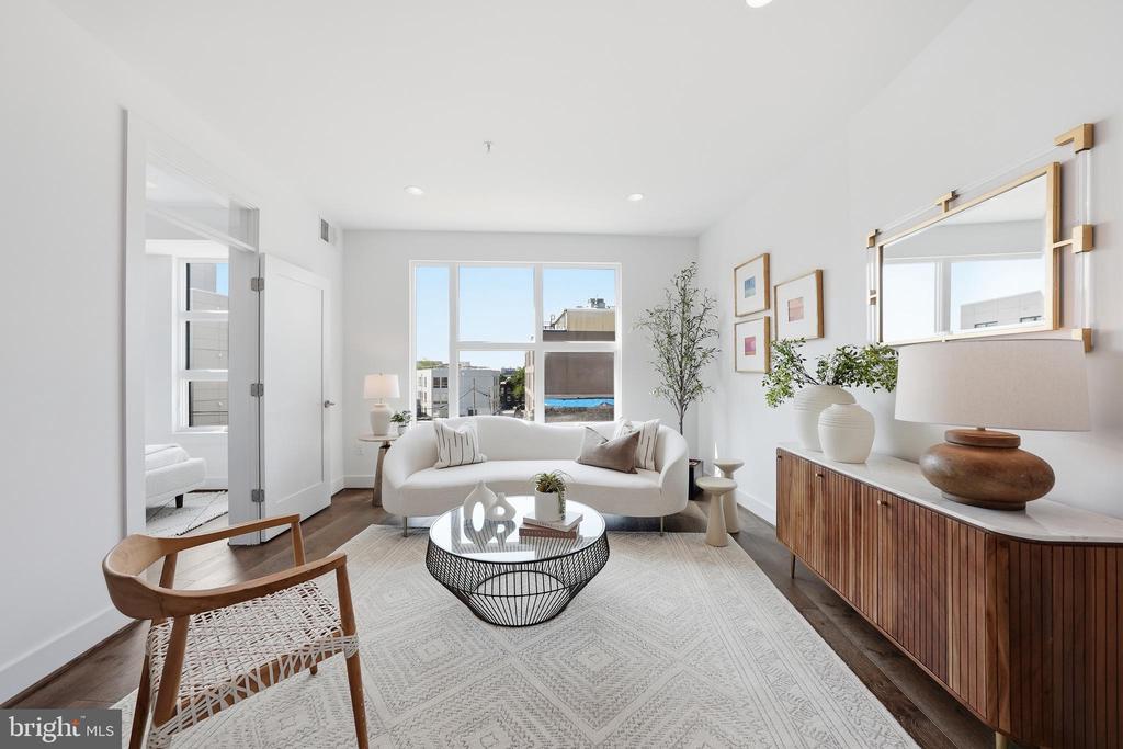 2337 CHAMPLAIN STREET NW Unit: 305