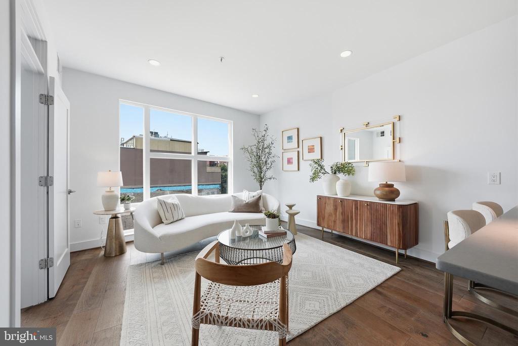 2337 CHAMPLAIN STREET NW Unit: 305