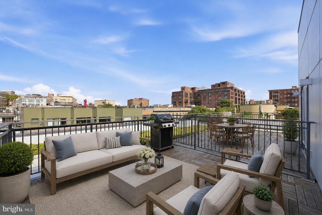2337 CHAMPLAIN STREET NW Unit: 305