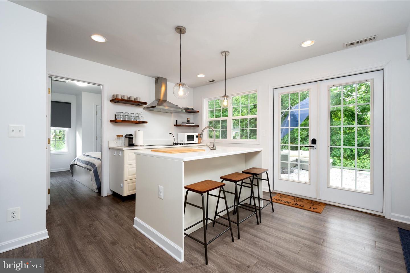 5114 Rosemary Dr