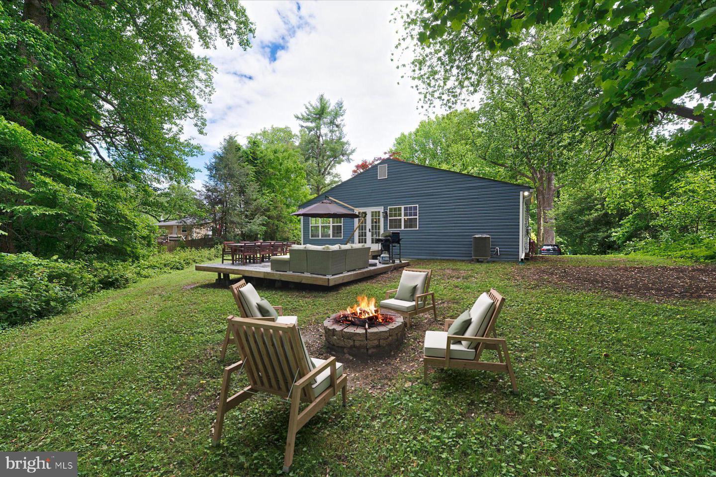 5114 Rosemary Dr