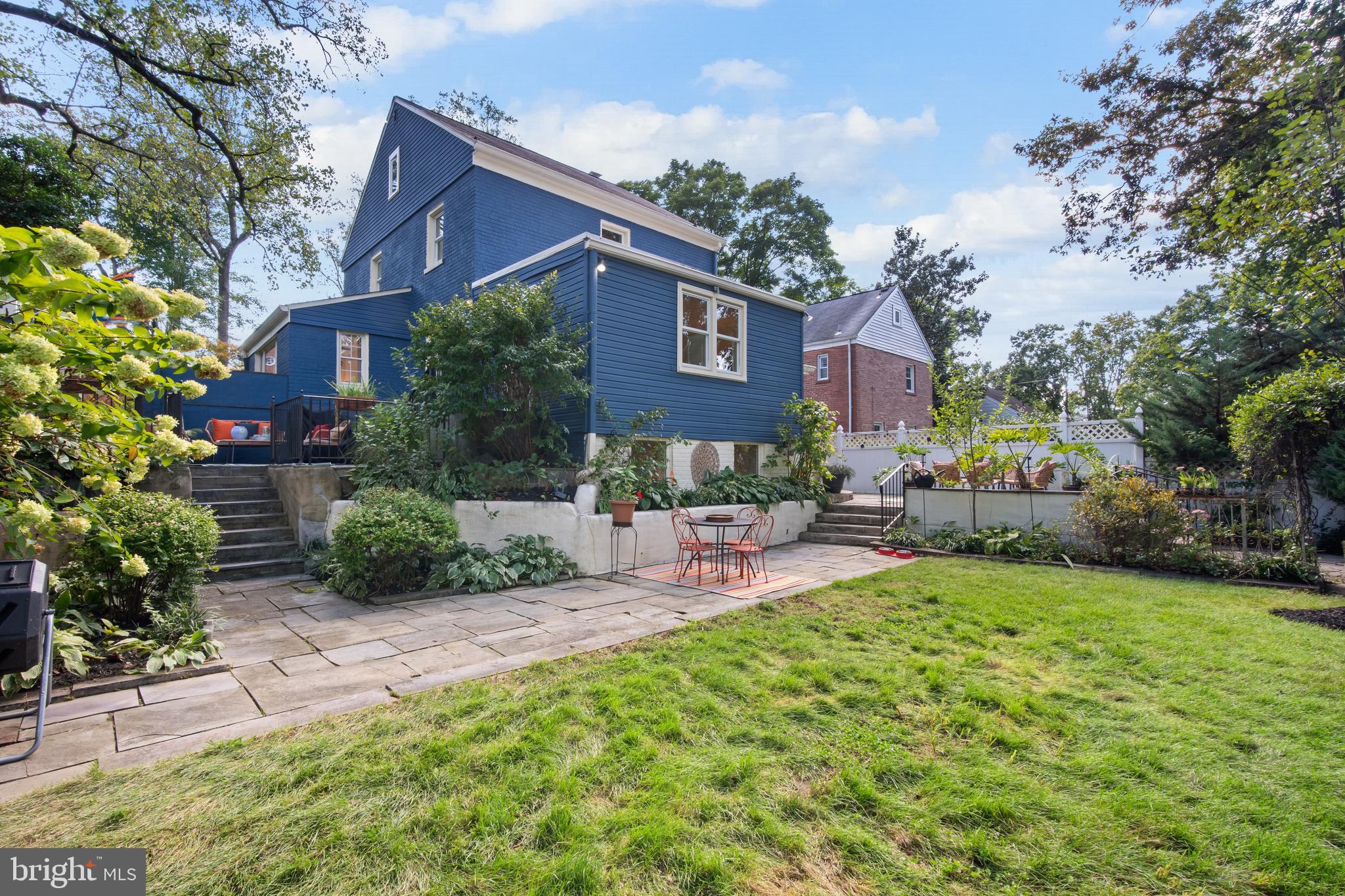 2703 Colston Dr