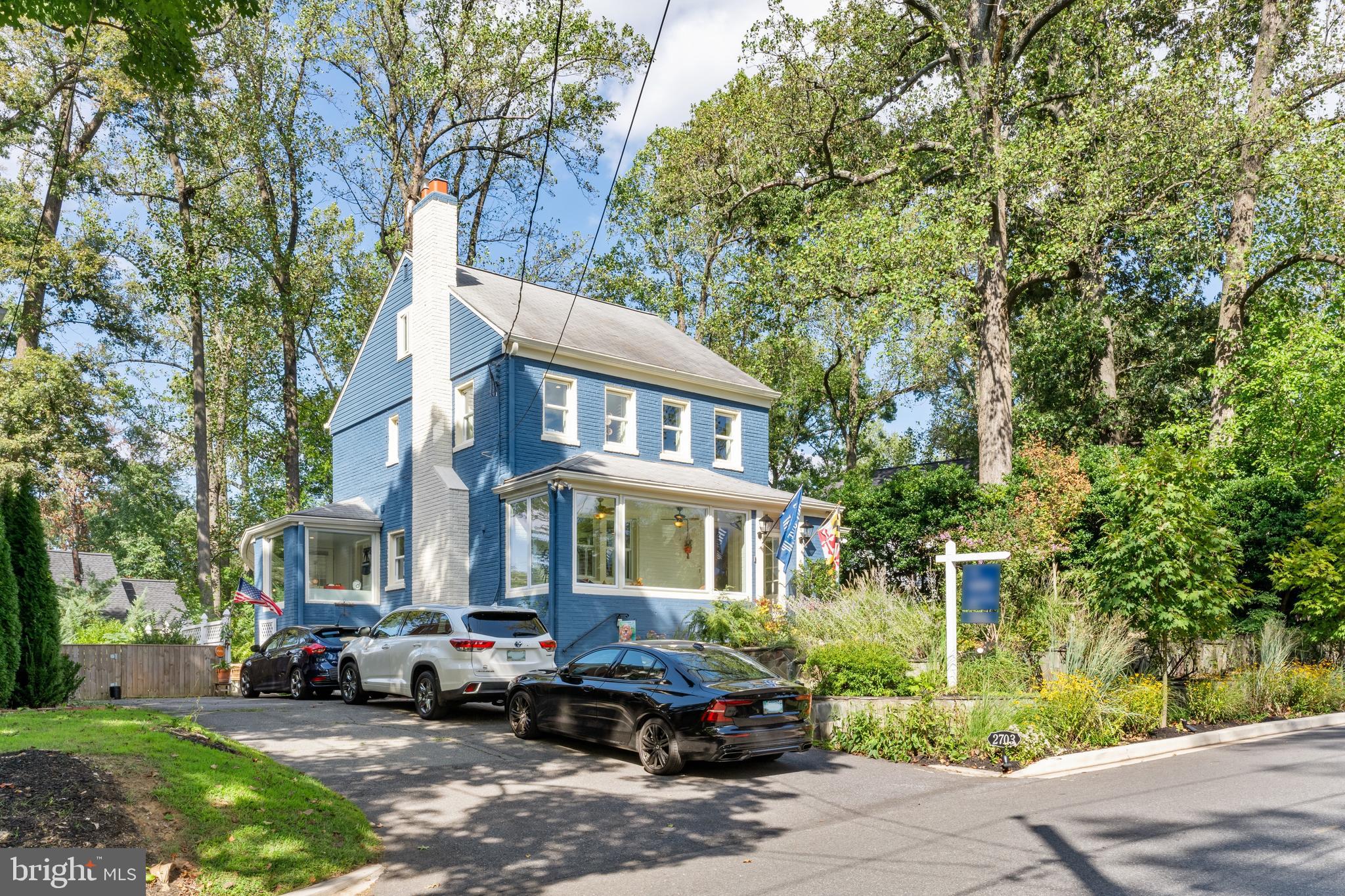 2703 Colston Dr