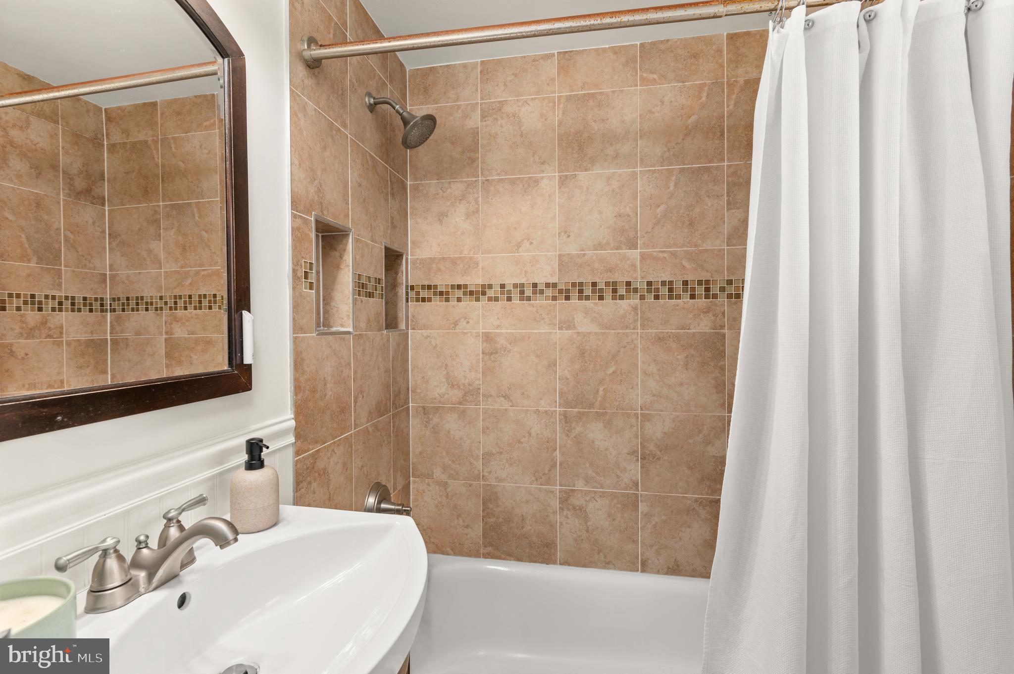 116 Lynnmoor Dr