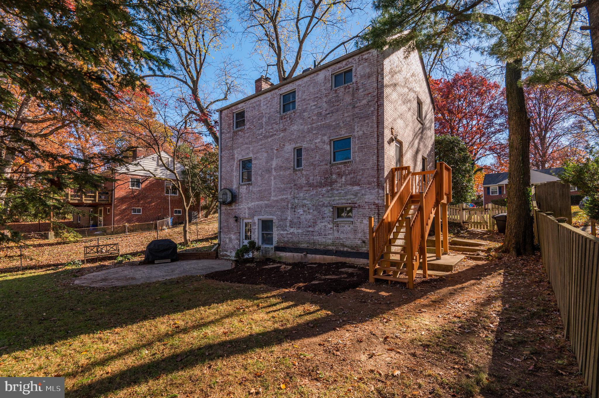 116 Lynnmoor Dr