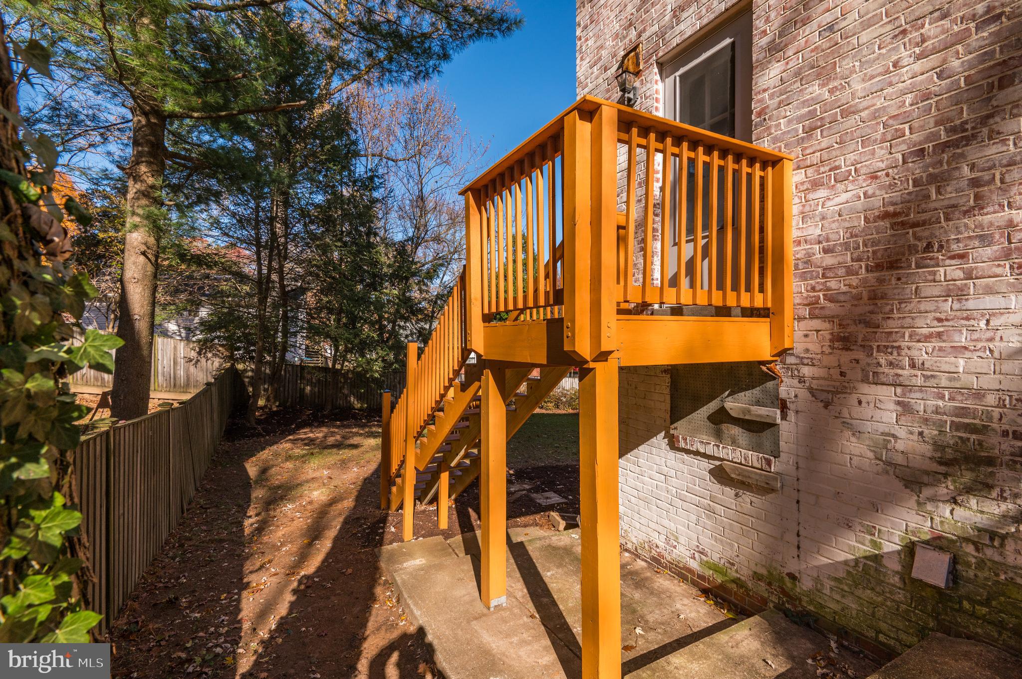 116 Lynnmoor Dr