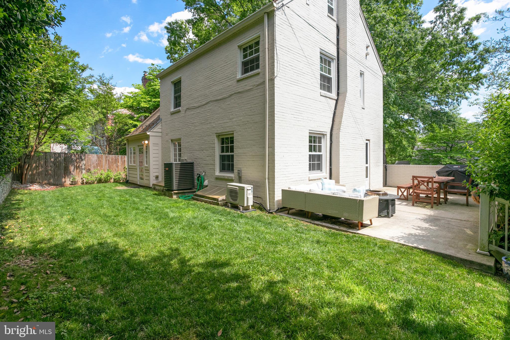 7612 Lynn Dr