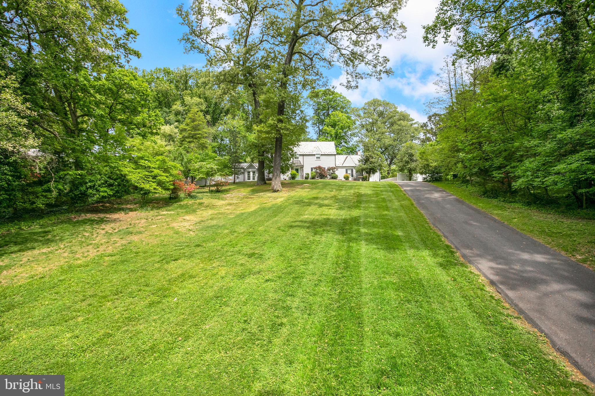 10525 Sweetbriar Pkwy