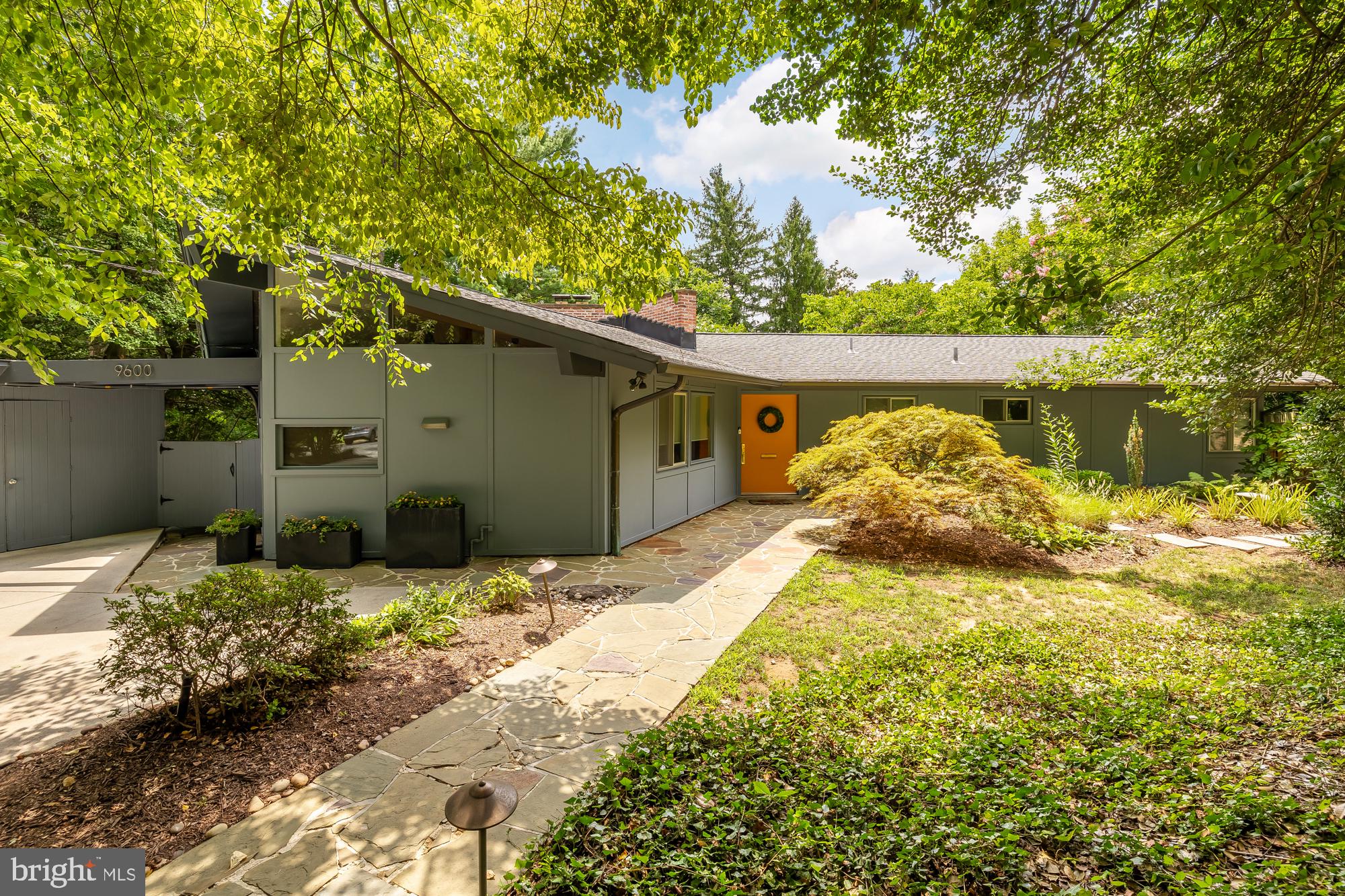 9600 Hillridge Dr