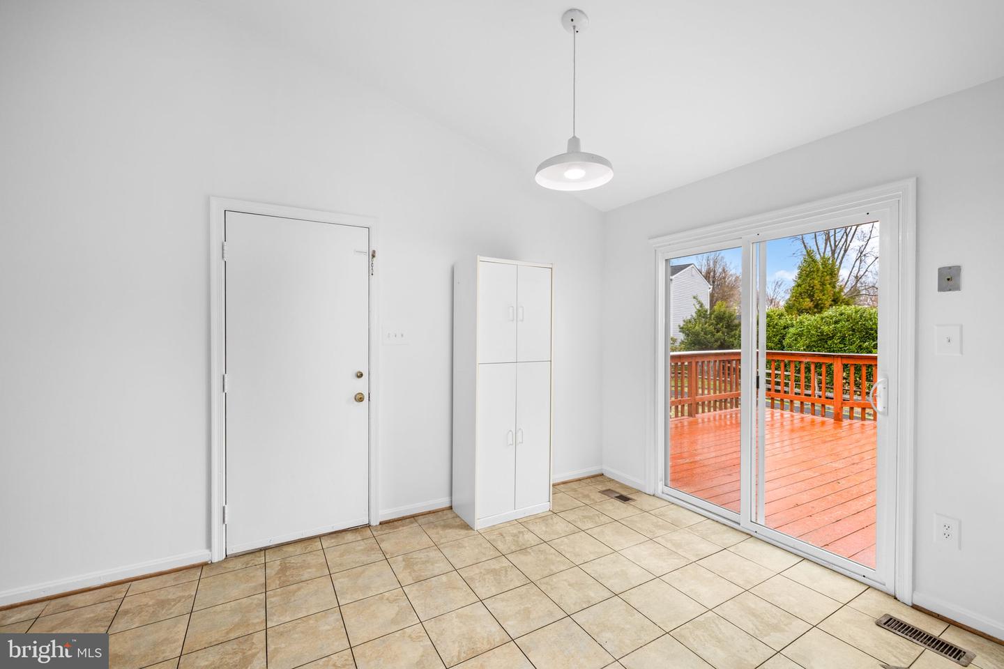 13505 Wisteria Dr