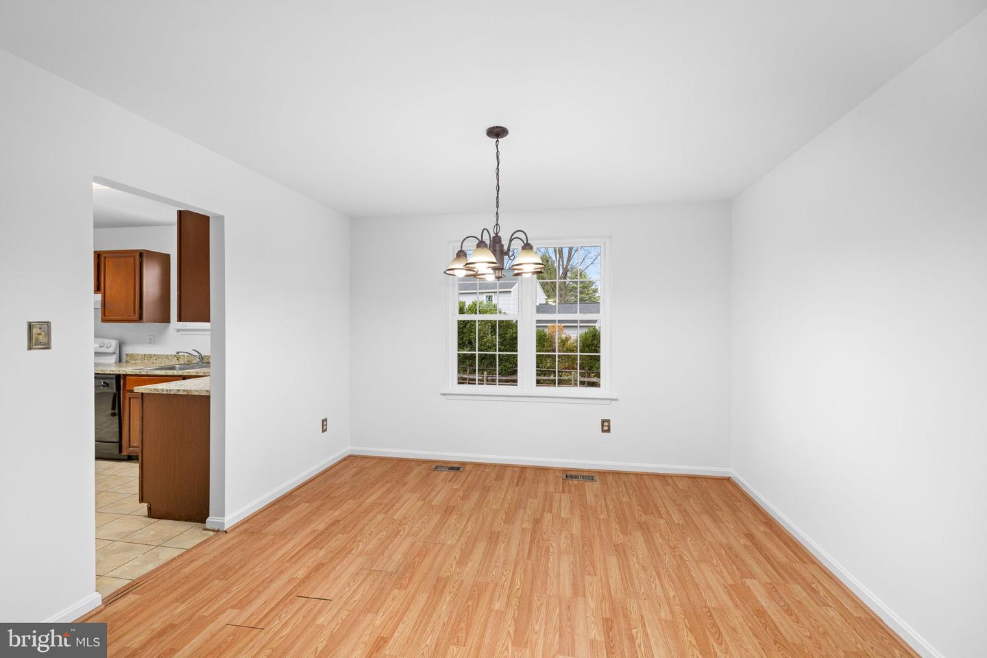 13505 Wisteria Dr