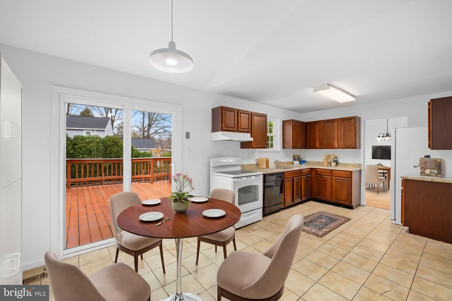 13505 Wisteria Dr