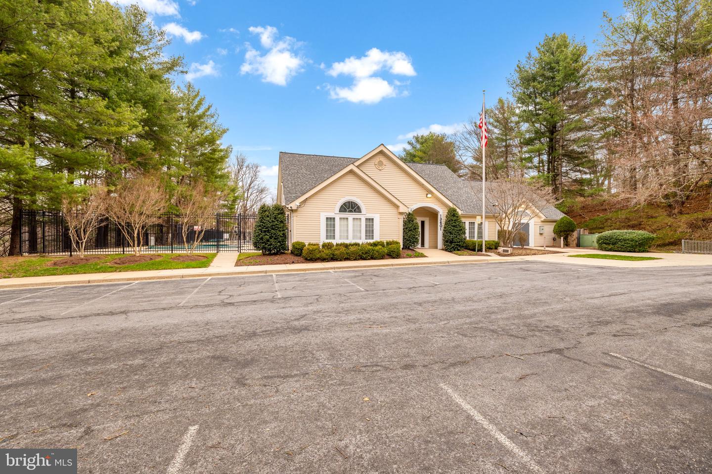13505 Wisteria Dr