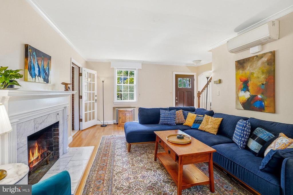 1112 LANCASTER ROAD