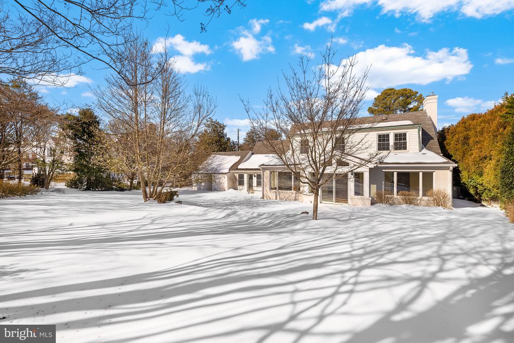 8047 GLENDALE ROAD