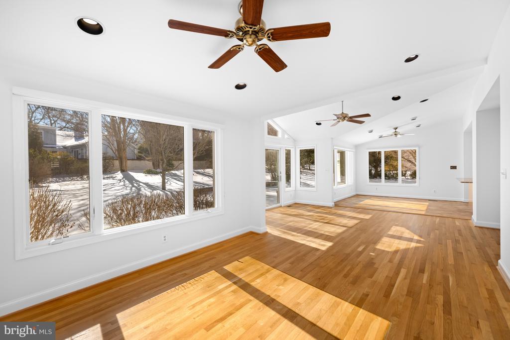 8047 GLENDALE ROAD