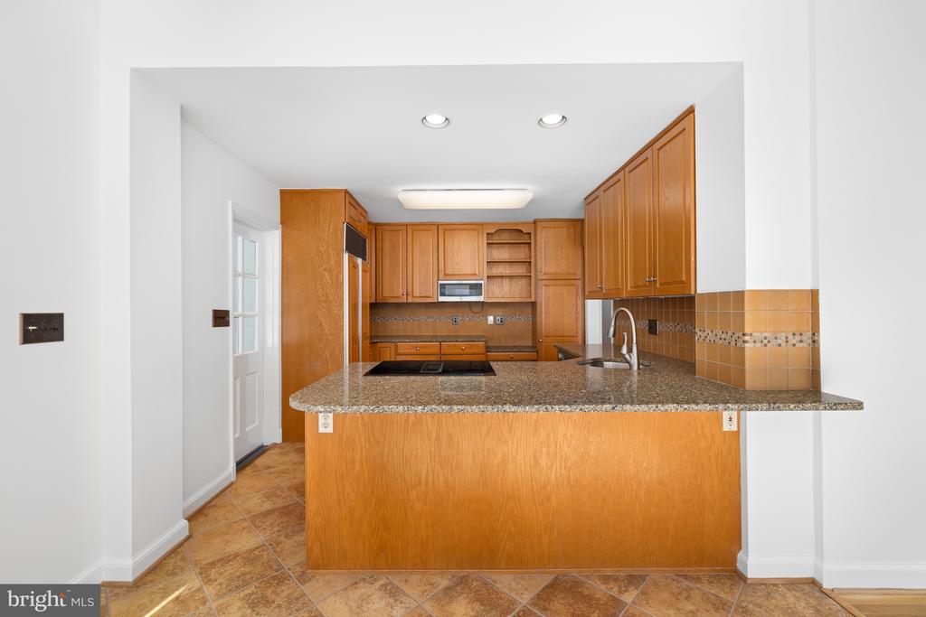 8047 GLENDALE ROAD