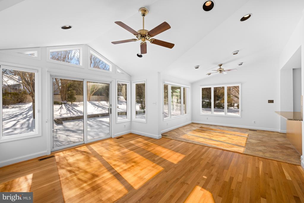 8047 GLENDALE ROAD