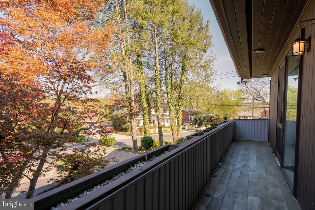 3201 PAULINE DRIVE