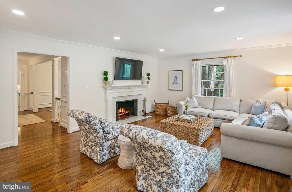 5115 WESTBARD AVENUE Unit: 1
