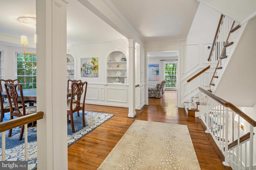 5115 WESTBARD AVENUE Unit: 1