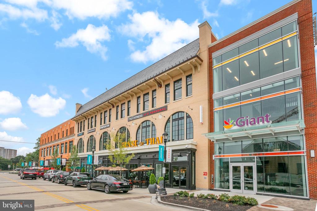 5115 WESTBARD AVENUE Unit: 1