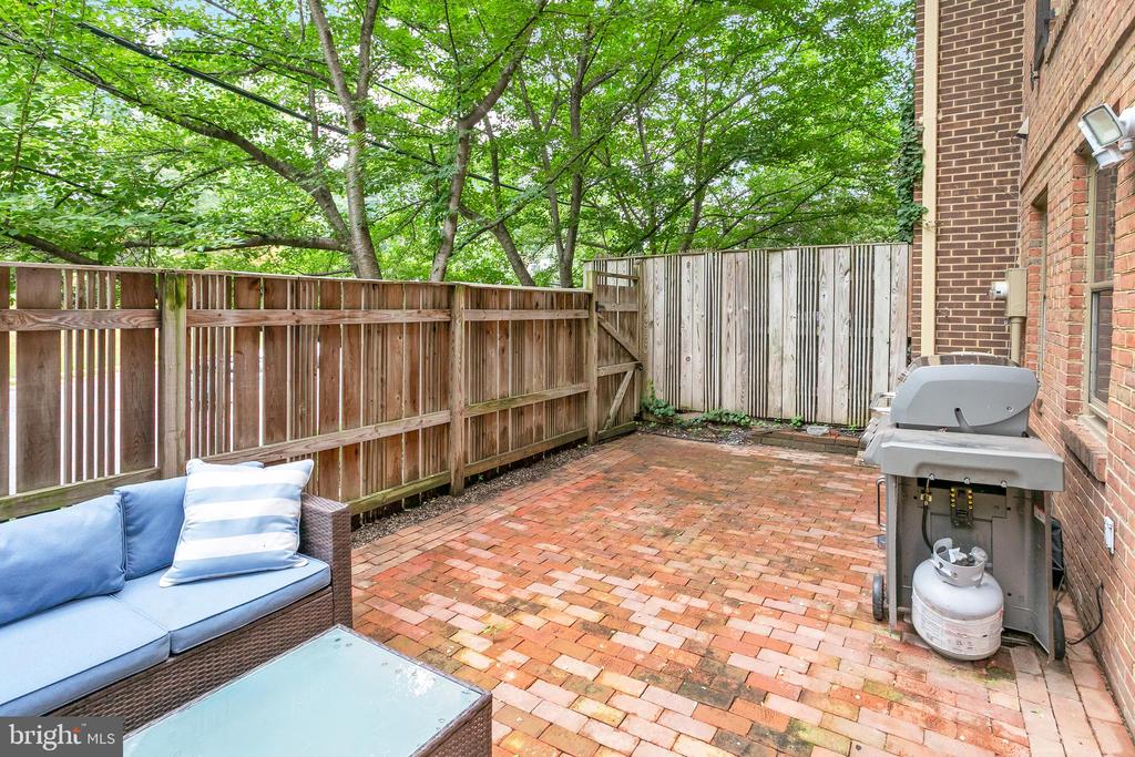 5115 WESTBARD AVENUE Unit: 1