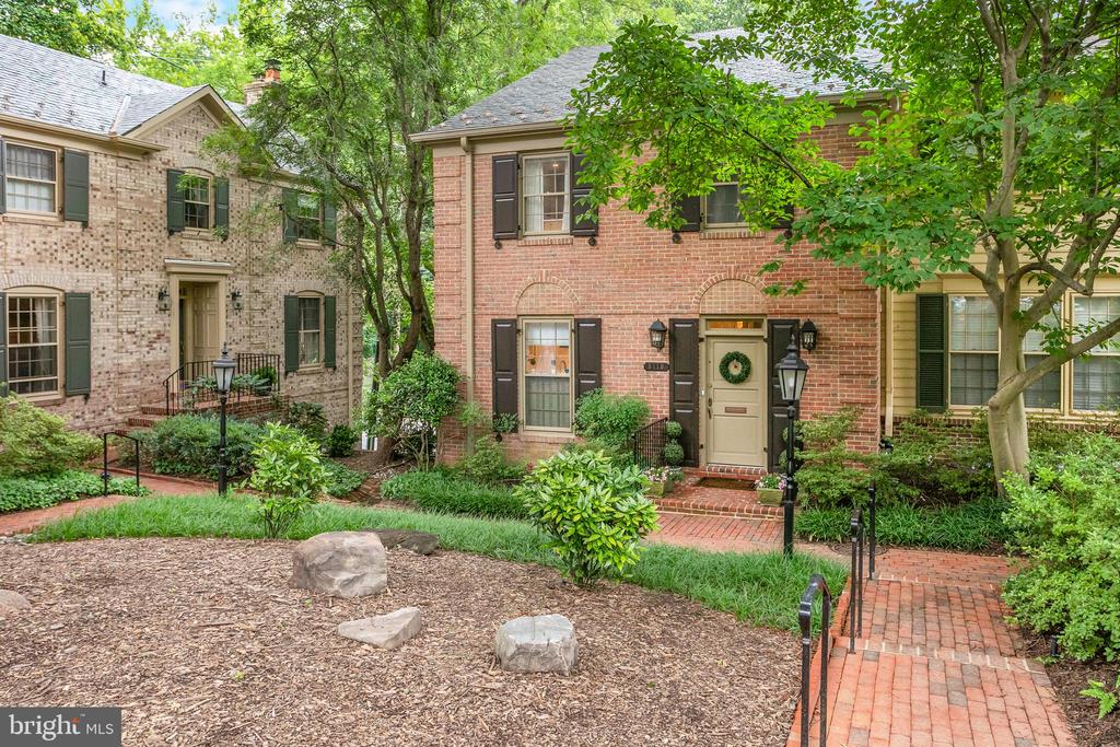 5115 WESTBARD AVENUE Unit: 1