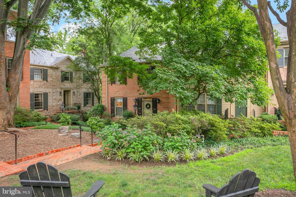 5115 WESTBARD AVENUE Unit: 1