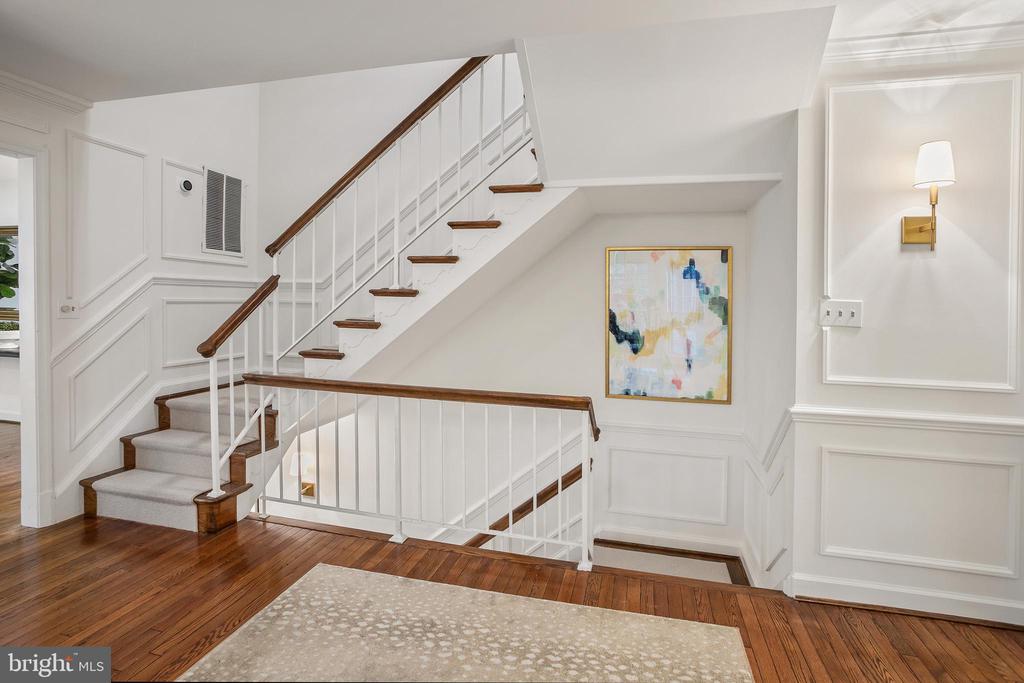 5115 WESTBARD AVENUE Unit: 1