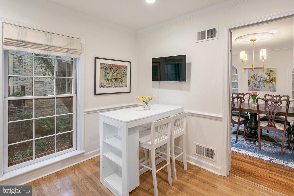 5115 WESTBARD AVENUE Unit: 1