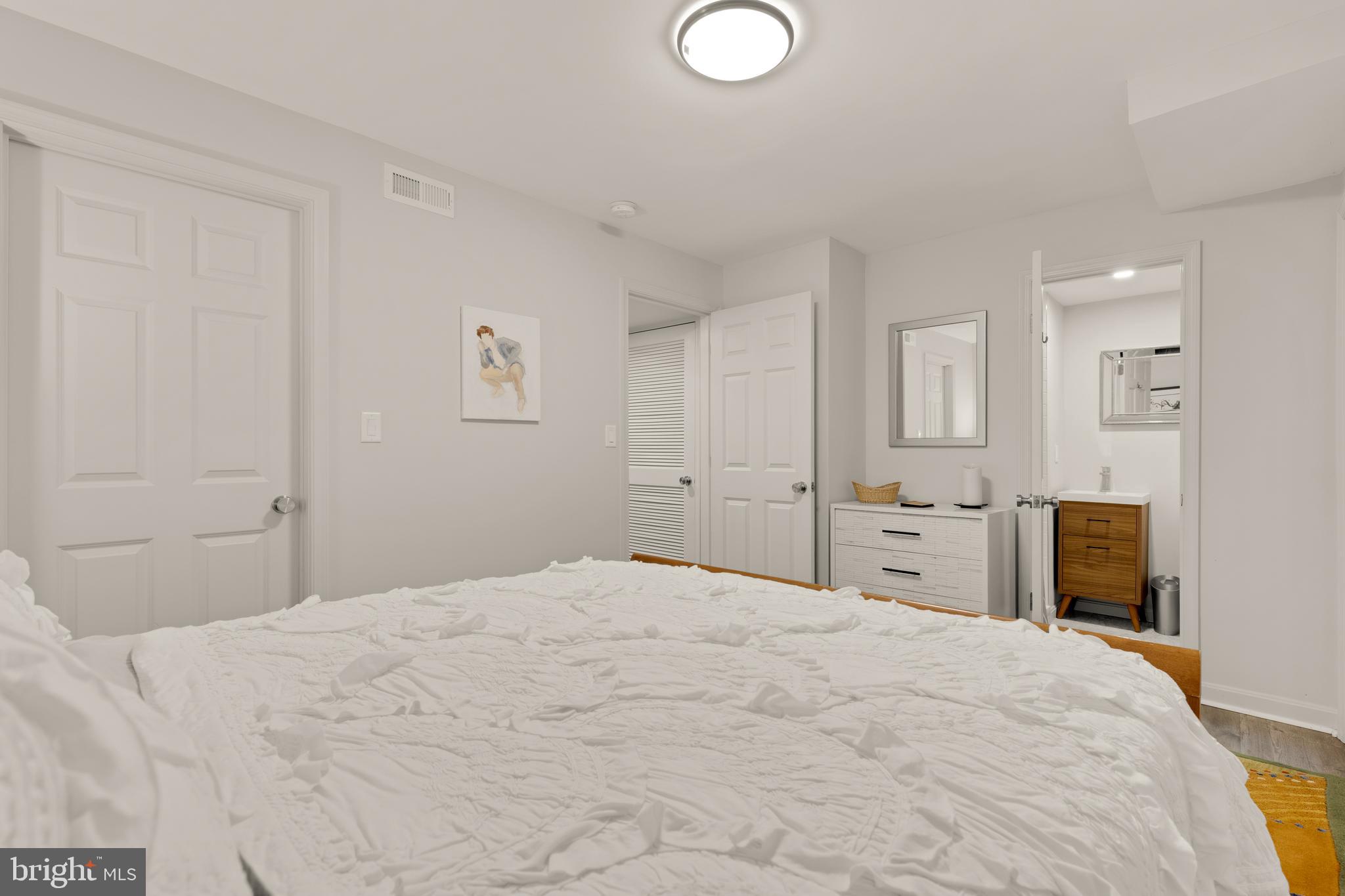 4005 REMINGTON COURT