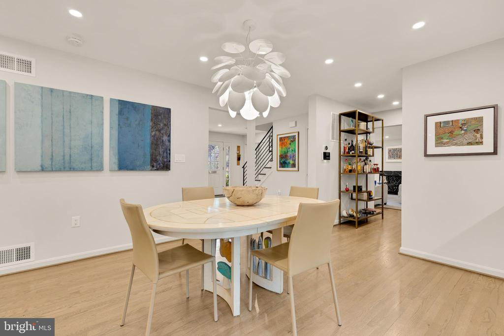 4005 REMINGTON COURT