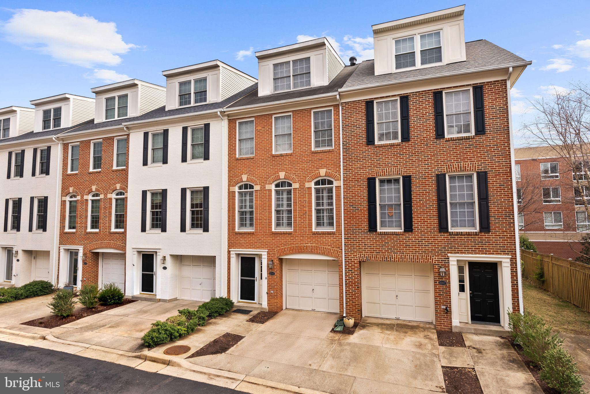 504 N THOMAS STREET E