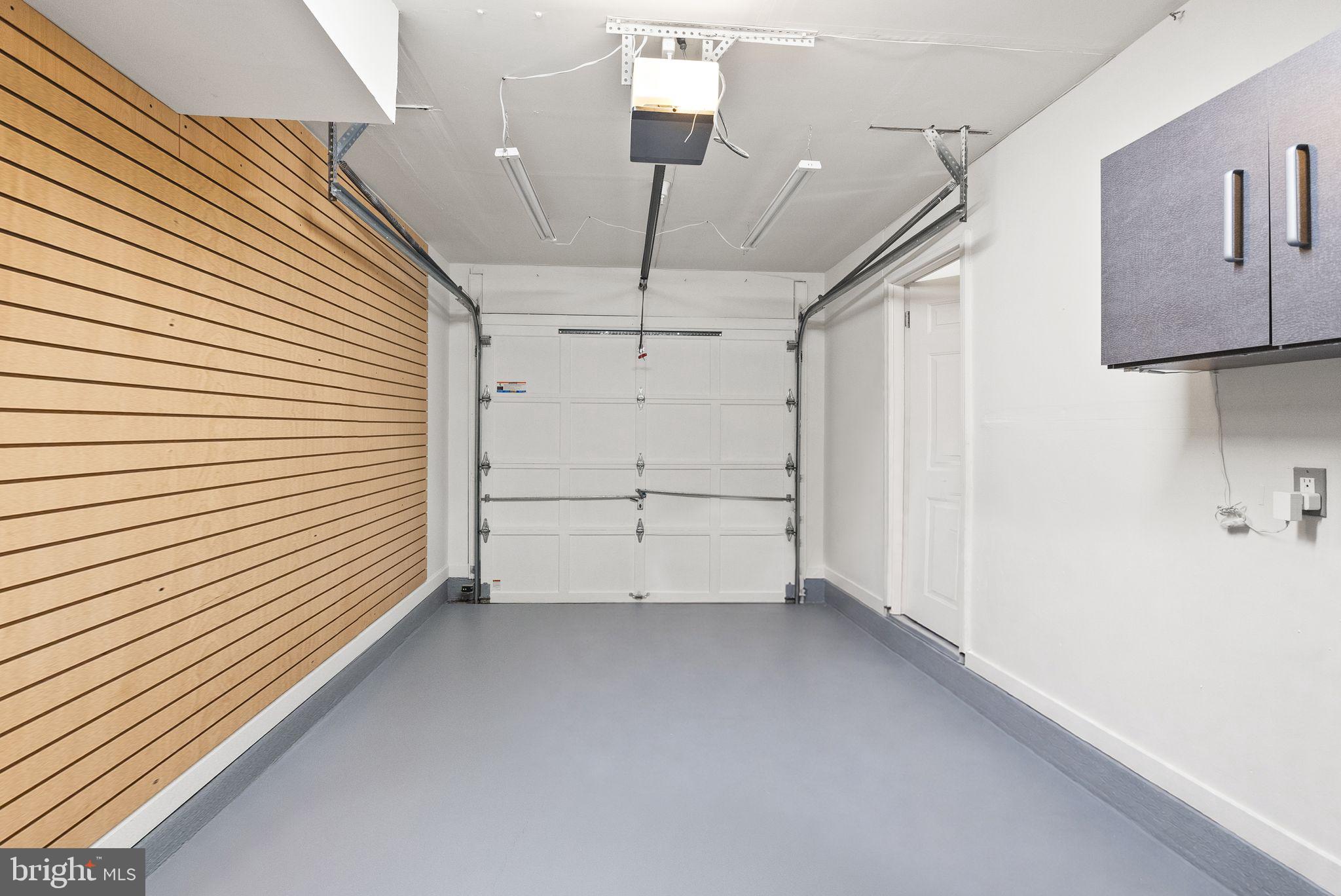 504 N THOMAS STREET E