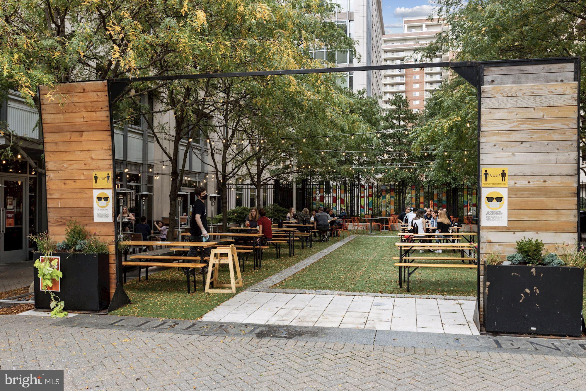 504 N THOMAS STREET E