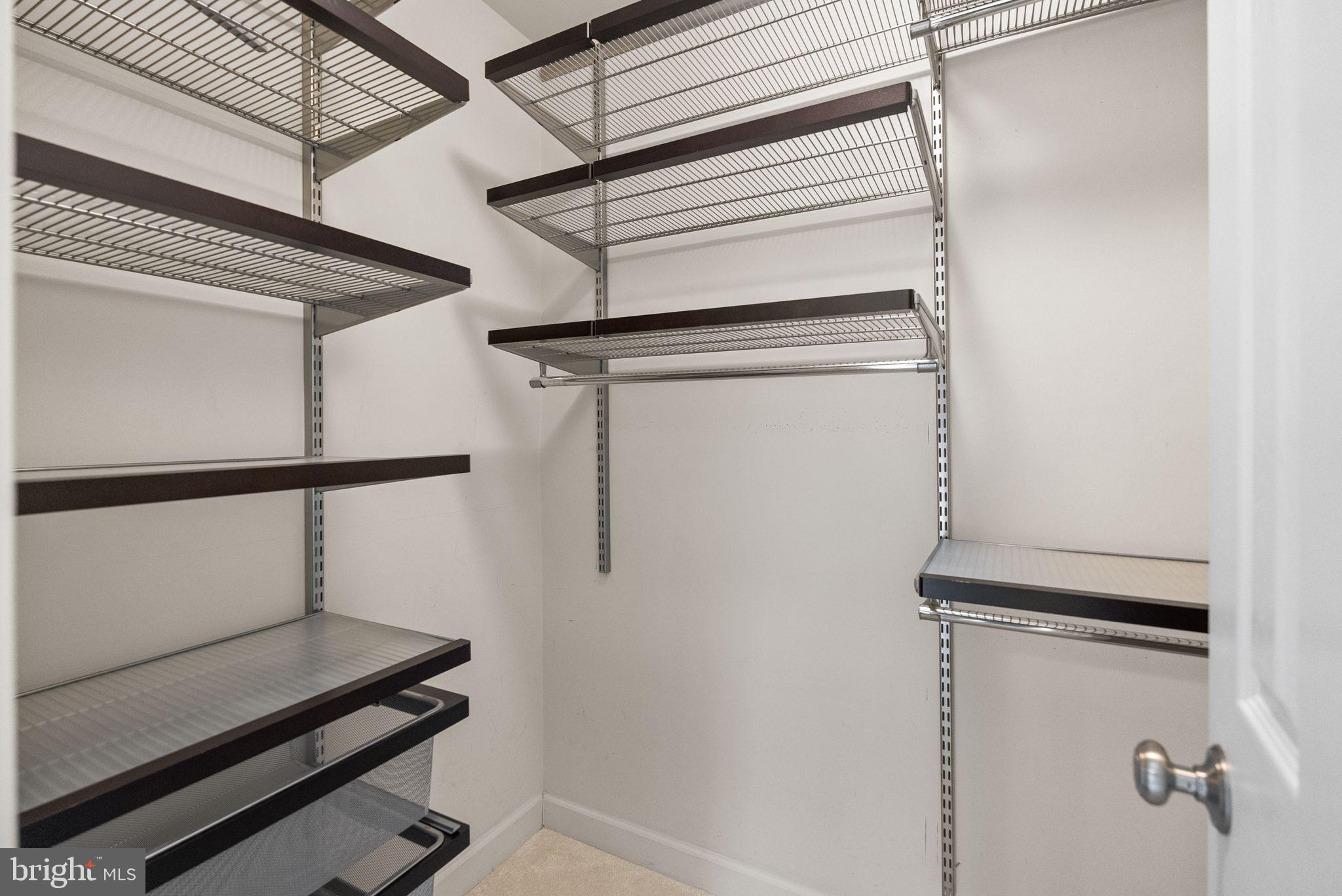 504 N THOMAS STREET E