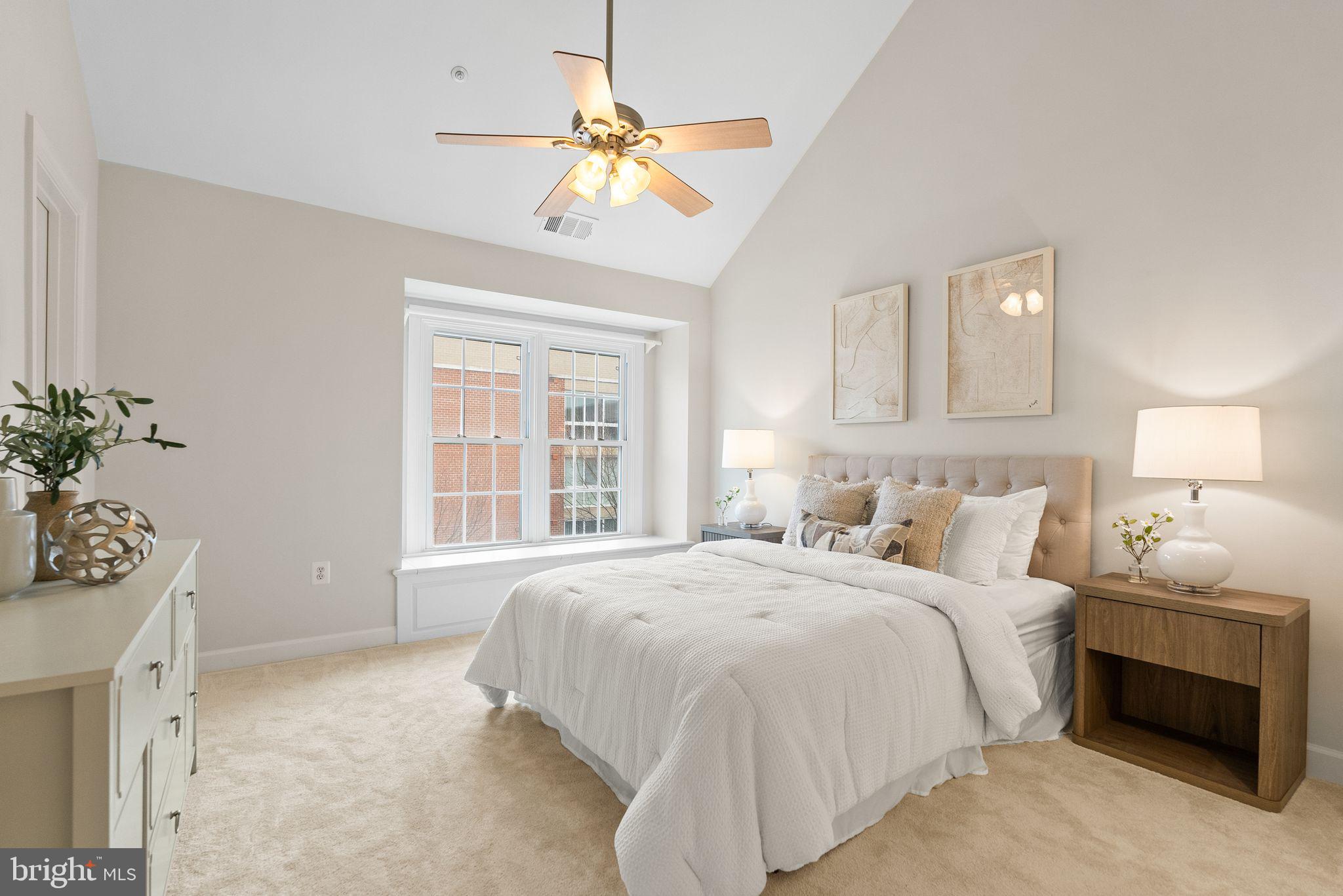 504 N THOMAS STREET E