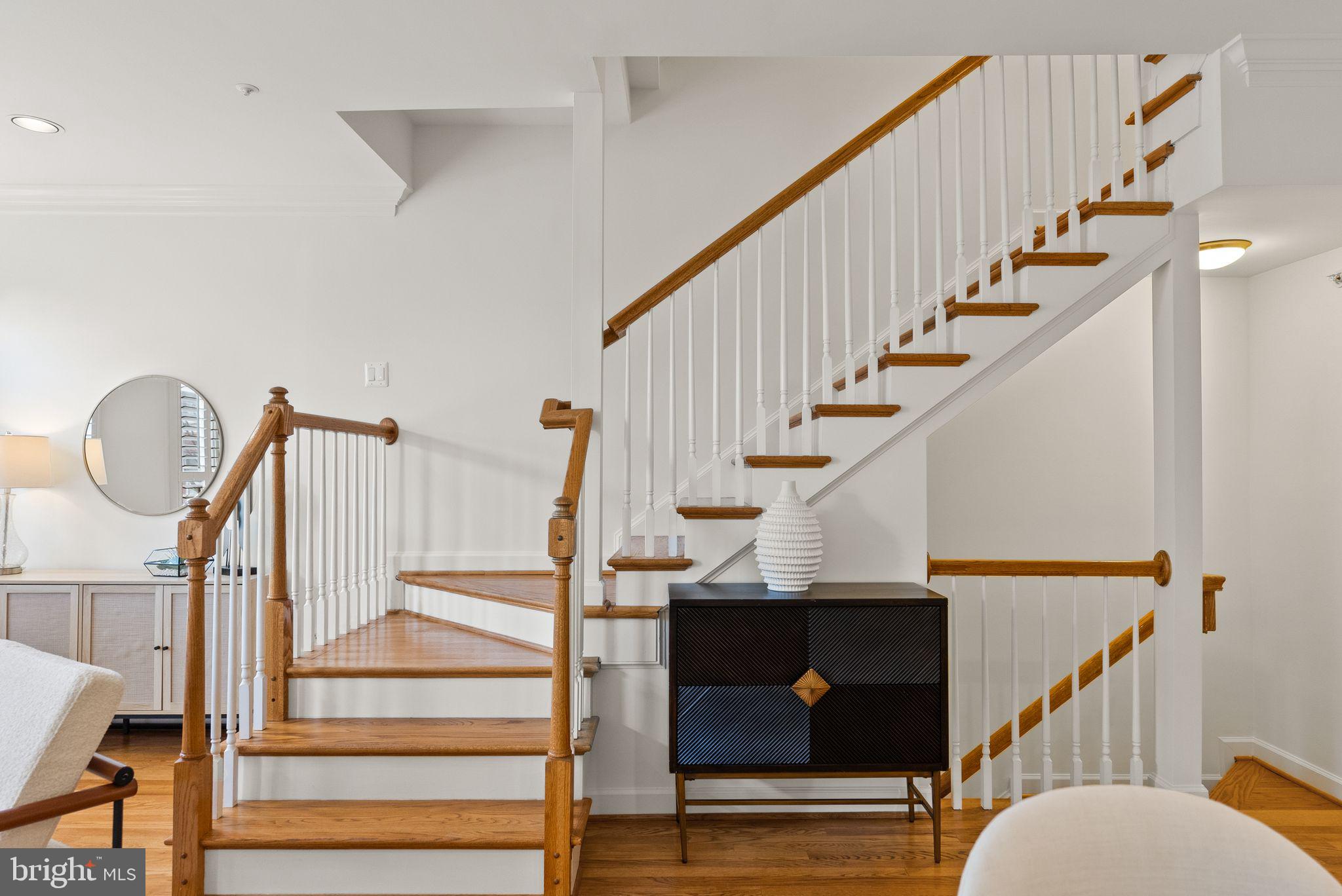 504 N THOMAS STREET E